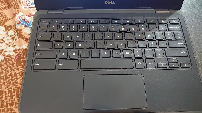 Dell Chromebook 11 (3180) window 10 ,(4/32) 4