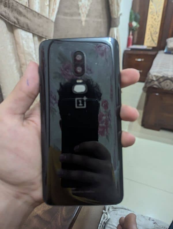 oneplus6 8/128,snapdragon,4k60fpsrecording,9/10 (03555697529) 1