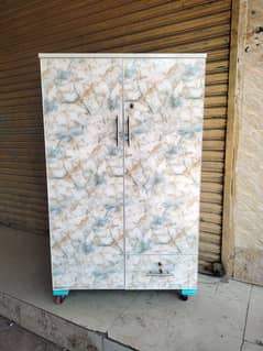 cupboard / wardrobe / Almari 0316,5004723