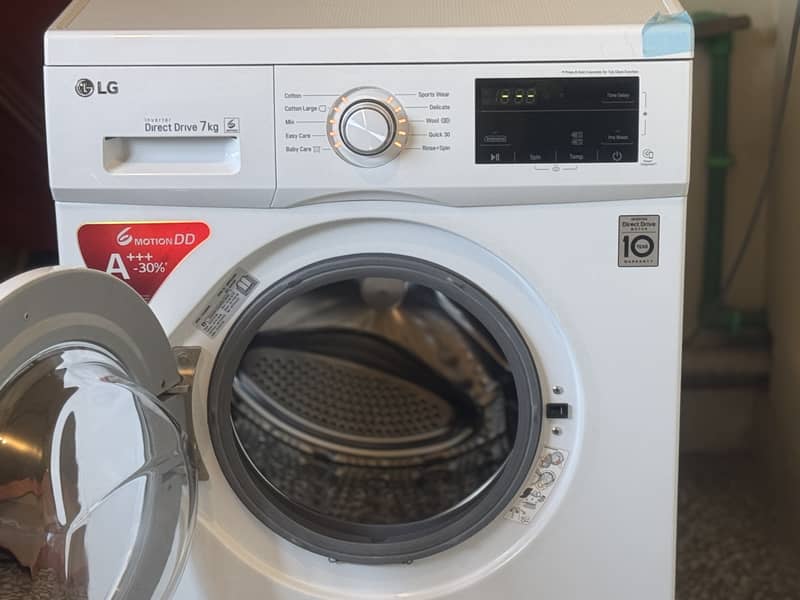 LG washing Machine Model FH2J3QDNP0 0