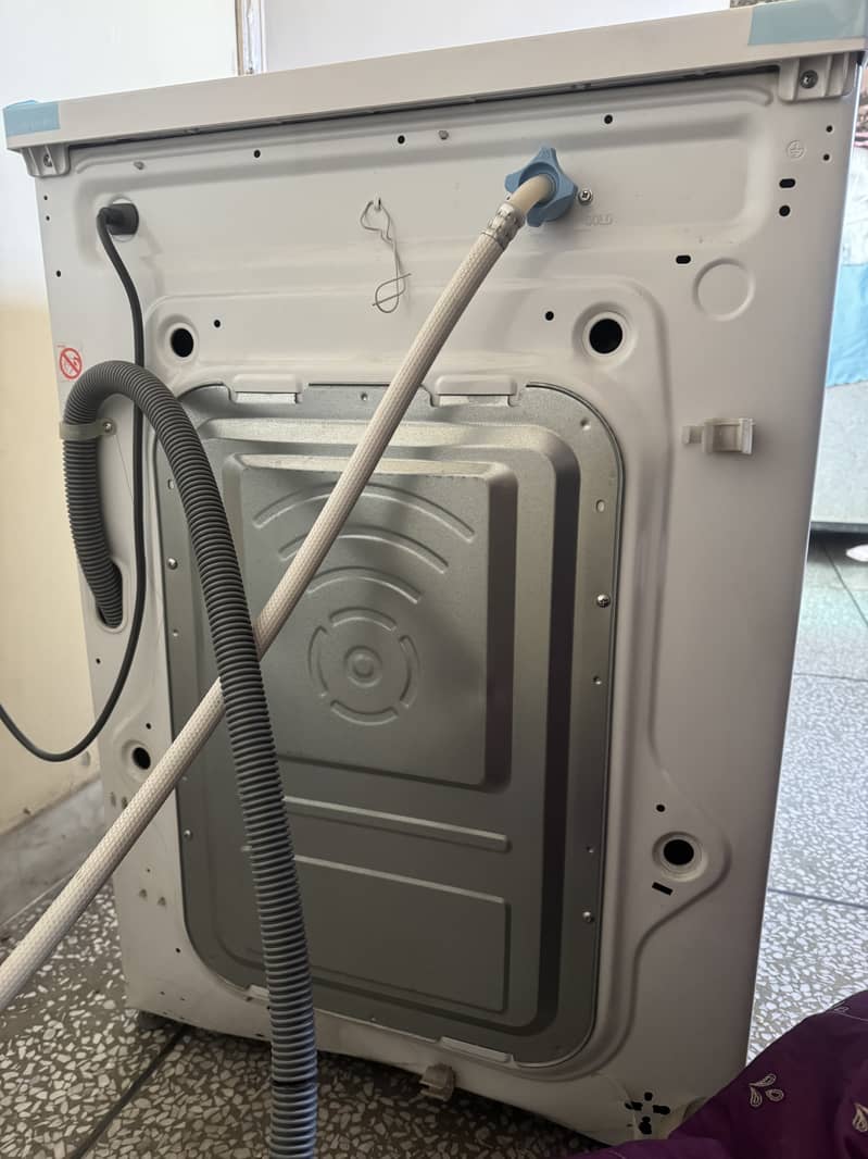 LG washing Machine Model FH2J3QDNP0 4