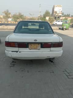 Nissan Sunny 1993