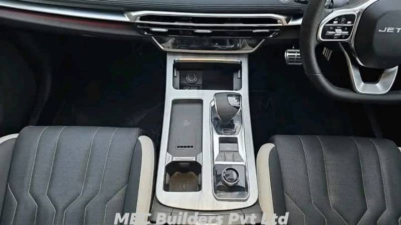 Jetour X70 Plus 2025 6