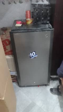 PEL fridge like new