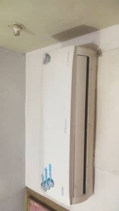 Electrolux 1.5 ton dc inverter air conditioner for sale