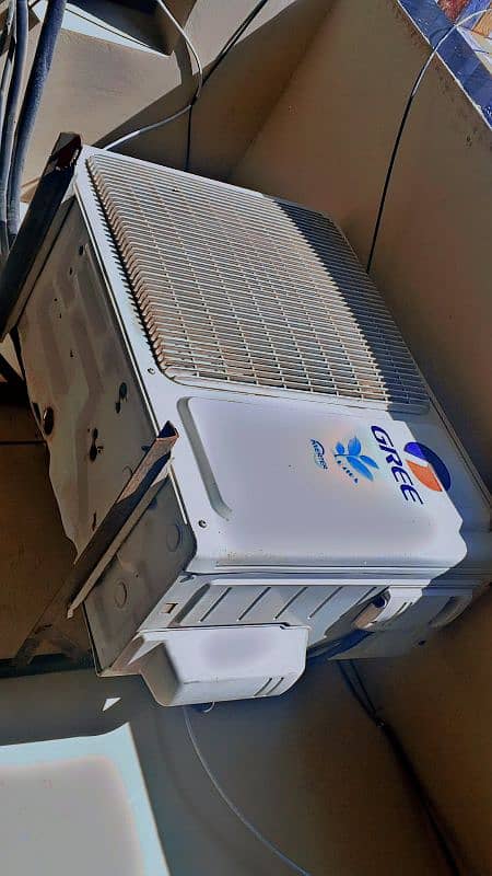 Gree INVERTER AC 1.5TON 0