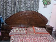 bed dressing table  good condition 10 by 9.5 wooden side dress