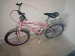 bicycle for girls of 8 to 12 years in good condition