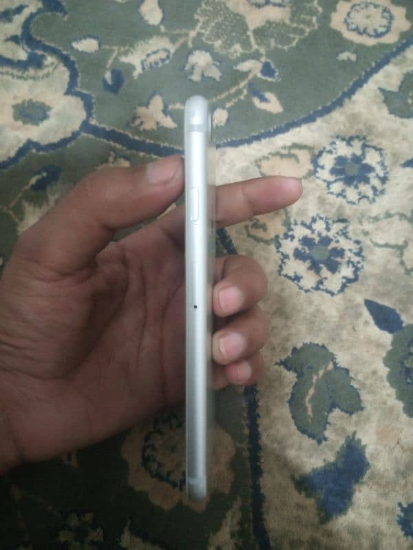 Iphone 7 Jv 10/10 condition 3