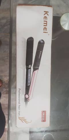 Kemei Professional Hair Straightener