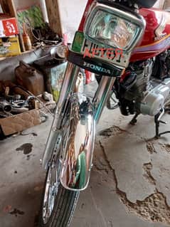 Honda 125 New candishan