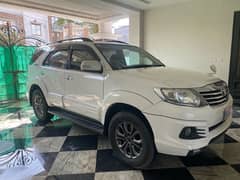 Toyota Fortuner 2016