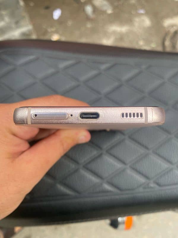 Samsung s22 8/128 with box  10/10 condition all OK phone 2