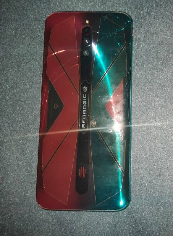 Red magic 5s 16/256 dual sim approve Back crack only 3