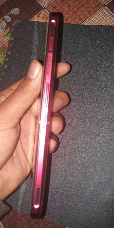 Red magic 5s 16/256 dual sim approve Back crack only 7