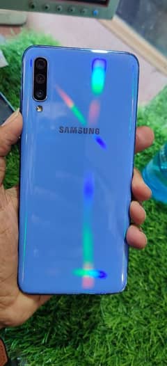 Samsung A70 Available on cheap rate, PTA official Approved All Ok,