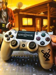 Rare God of War DualShock 4  Like New Limited Edition PS4 Controller