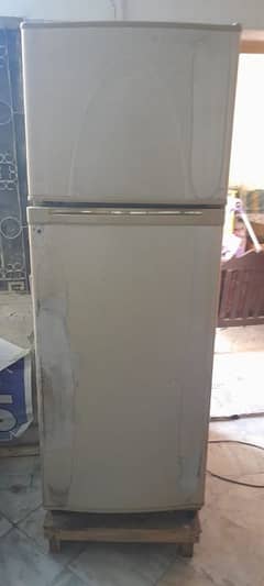 Dawlance refrigerator / fridge for sale