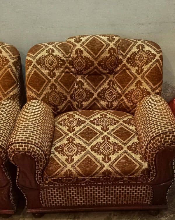 5 Seater Sofa Set for sell 2