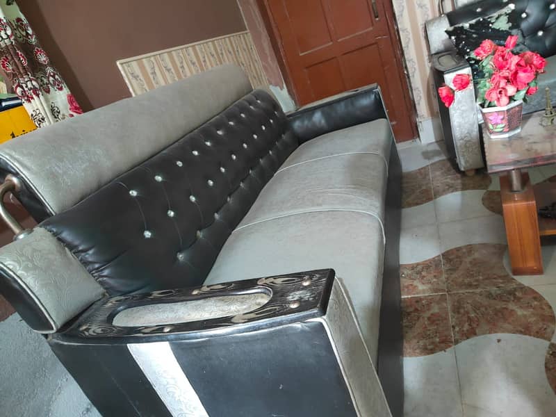 Luxurious silver,black sofa affordable price 1