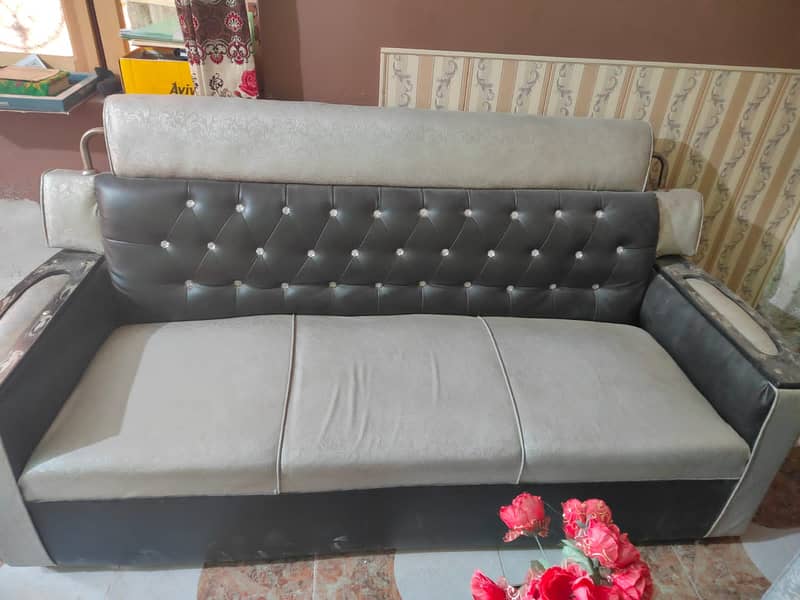 Luxurious silver,black sofa affordable price 2