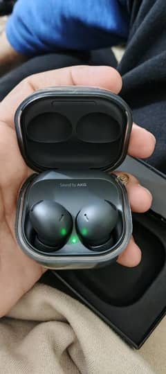 Galaxy buds2 pro 1 hand use 10/10 urgent sale