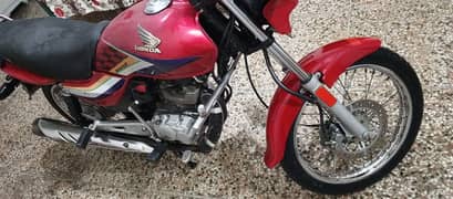 Honda 125 deluxe Bio matric available  0333541611