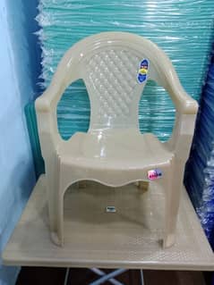 plastic chair=6+1=table