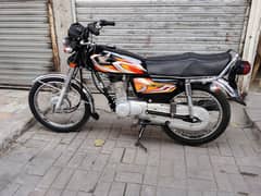 Honda 125 black 2022 model first owner urgent sell