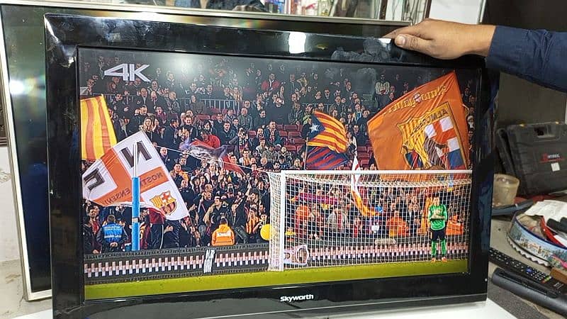 LCD FOR SALE 3