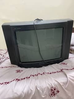 Sony trinitron color tv working perfect- 0,3,0,1,7,1,0,4,4,0,0