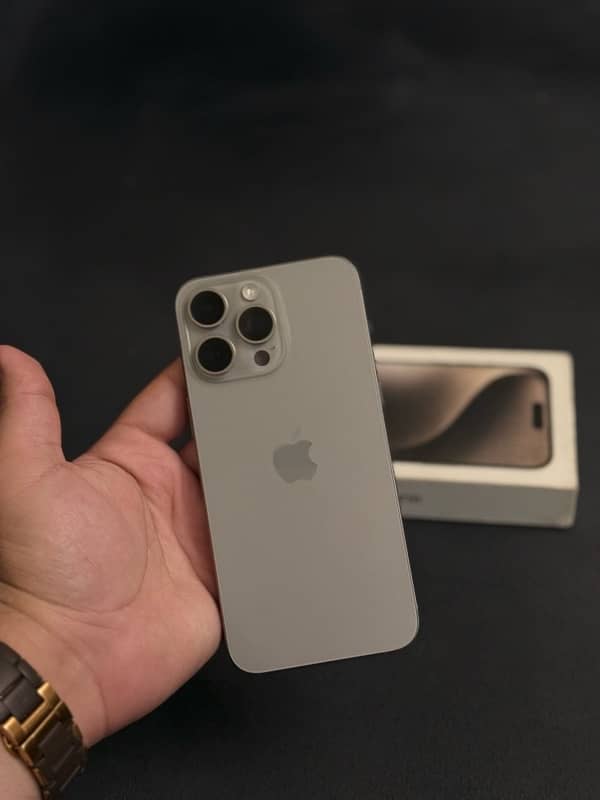 I phone 15 Pro Max JV 256 2
