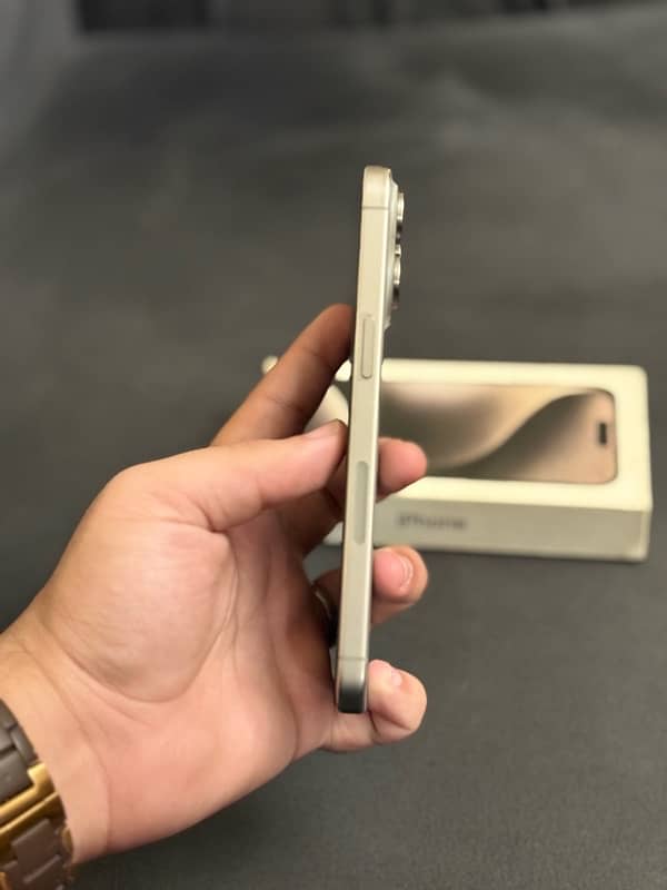 I phone 15 Pro Max JV 256 5