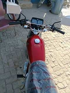 Aoa i am selling honda 125