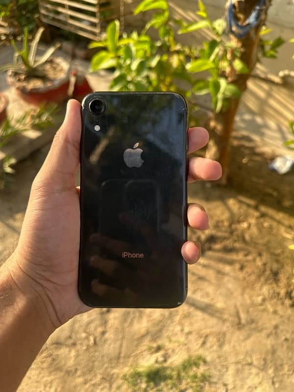 iphone XR Factory unlock /128GB 2