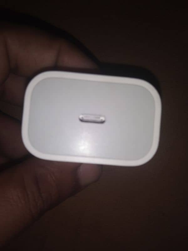 iphone 14 pro adopter 0
