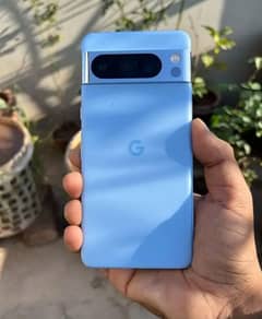 Google pixel 8 pro mobile phone