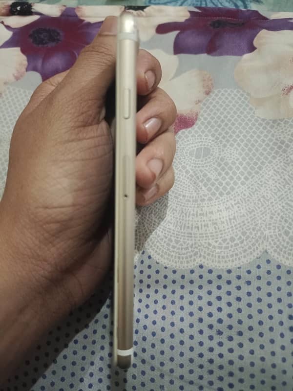 IPHONE 7 NON PTA 128 GB panel break but working 100% 3