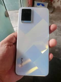 vivo y21 with box only good condition