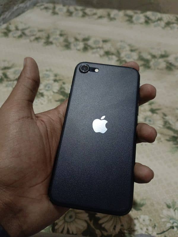 iPhone SE 3rd(2022) 64GB 6