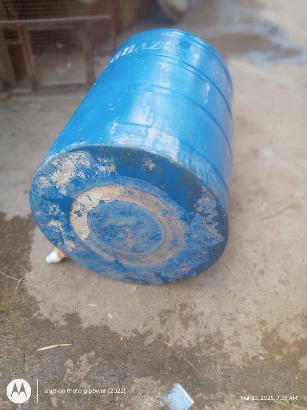 WATER TANK IN GOOD CONDITION 4