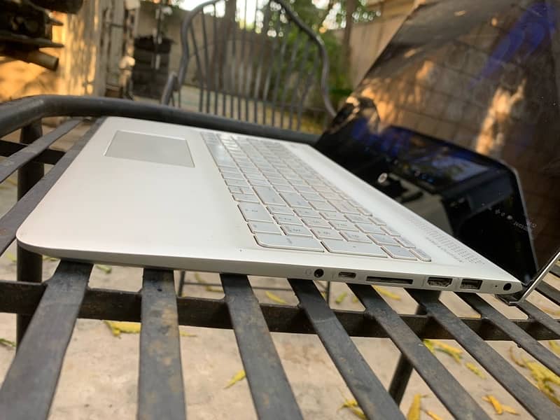 HP envy notebook i7 7th gen touch and type 9