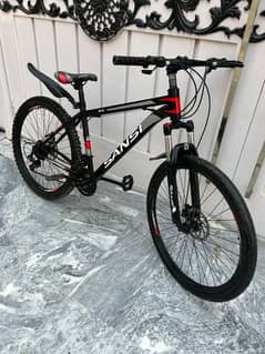 Brand New condition bicycle 26 size 03268554147