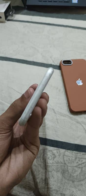 I phone S6S 64 GB With Case Genuine Battery Replace 4