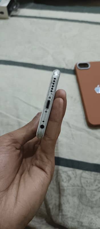 I phone S6S 64 GB With Case Genuine Battery Replace 6