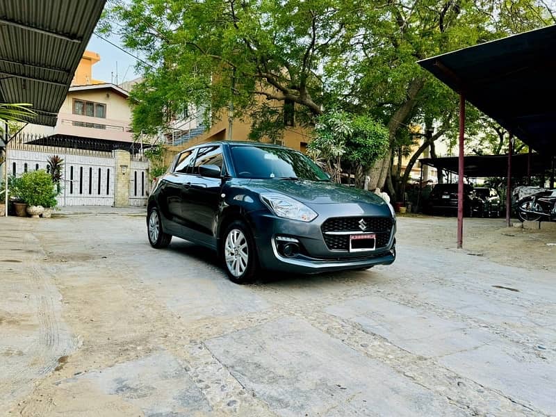 Suzuki Swift GL CVT 2022 Model First Hand 1