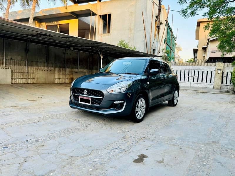 Suzuki Swift GL CVT 2022 Model First Hand 2