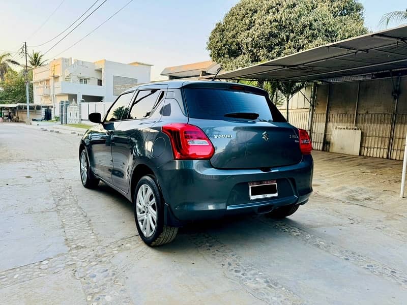 Suzuki Swift GL CVT 2022 Model First Hand 4