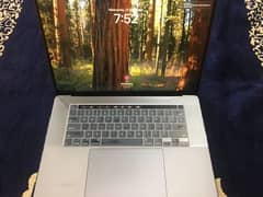 Macbook Pro 2019 16 inch - 32GB RAM - 512 storage