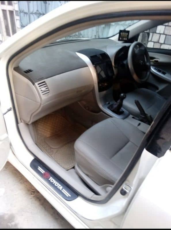 Toyota Corolla GLI 2010 5